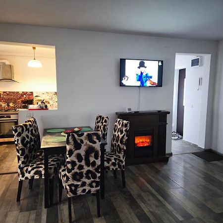 Apartamente De Inchiriat Lucky House Brassó Kültér fotó