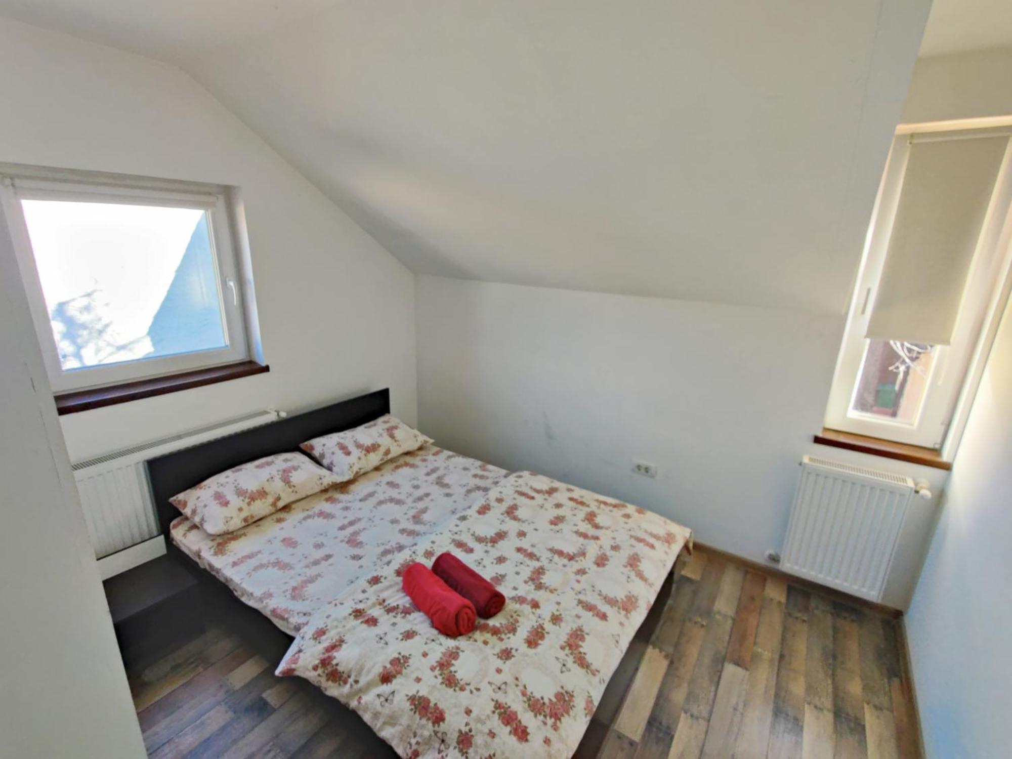 Apartamente De Inchiriat Lucky House Brassó Kültér fotó