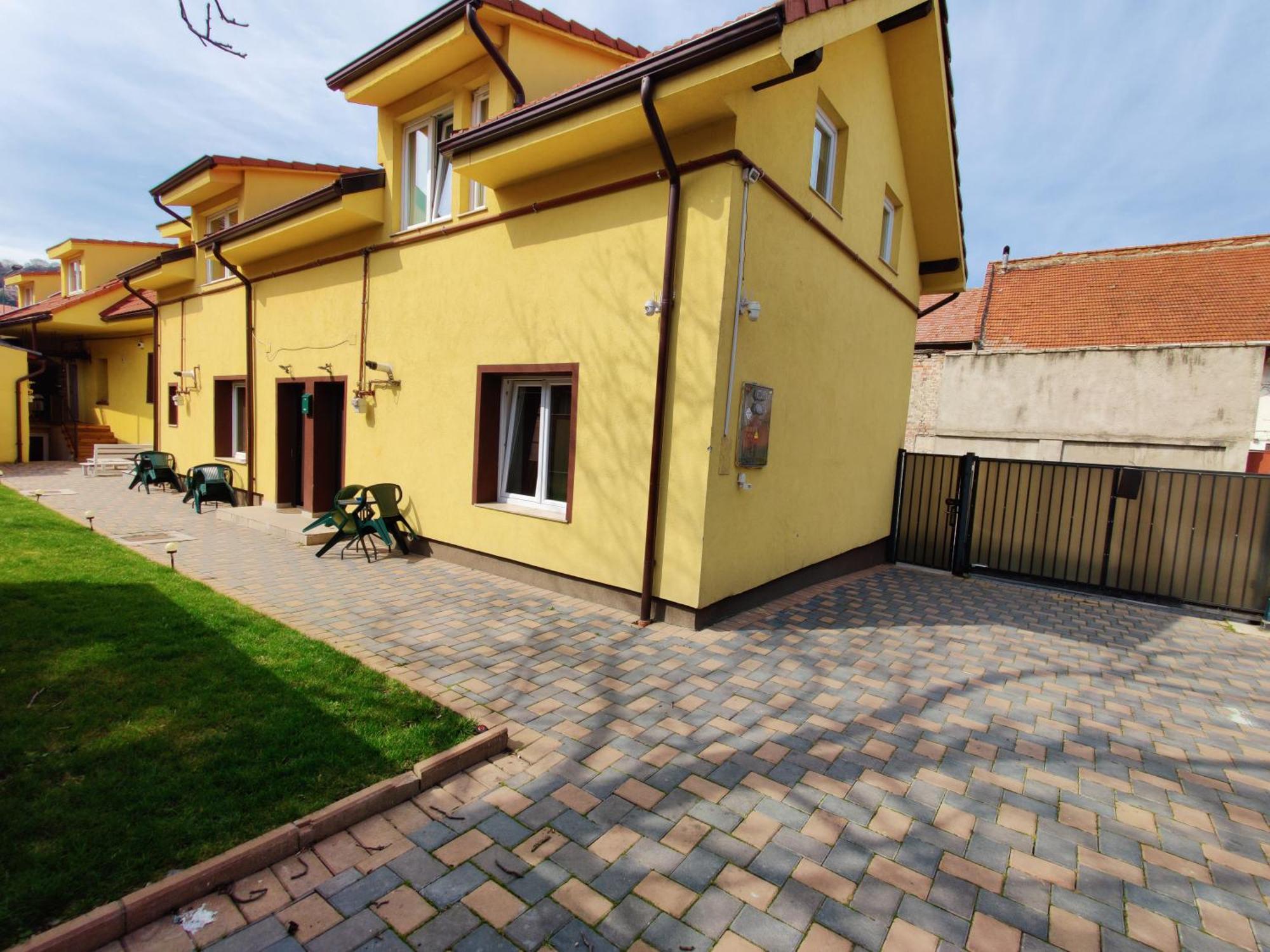 Apartamente De Inchiriat Lucky House Brassó Kültér fotó