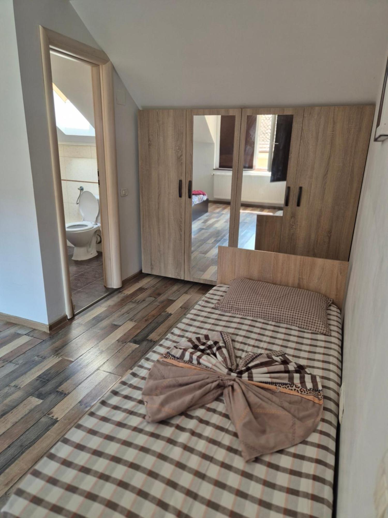 Apartamente De Inchiriat Lucky House Brassó Kültér fotó
