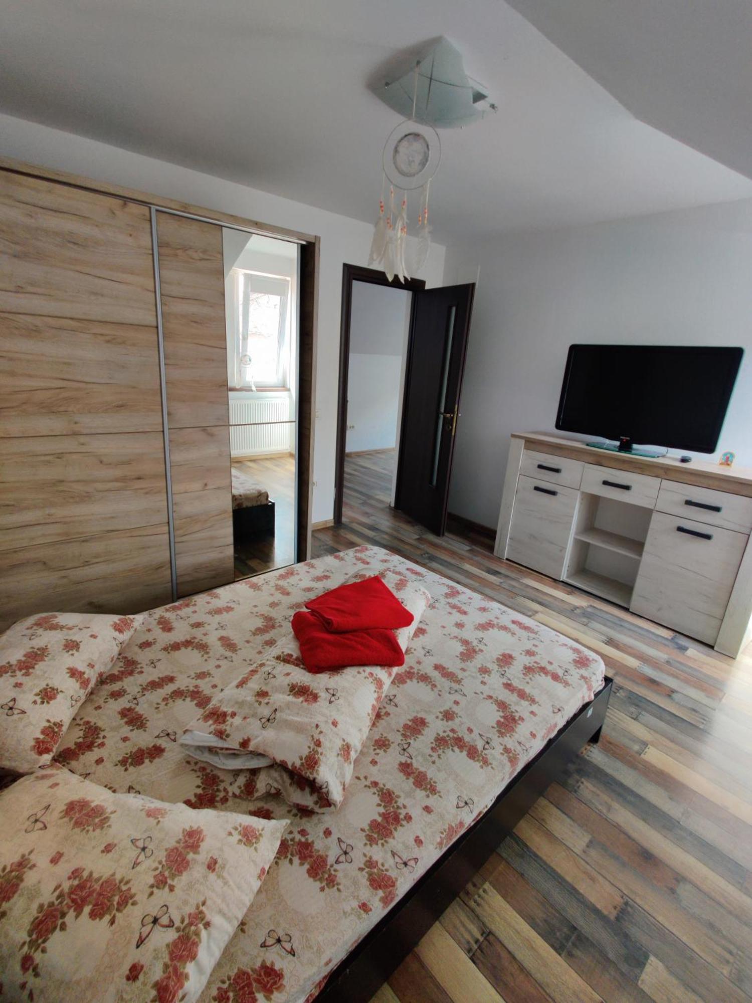 Apartamente De Inchiriat Lucky House Brassó Kültér fotó